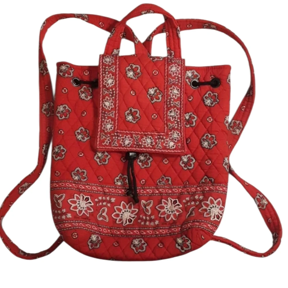 Vera Bradley Medium Red Flowered Backpack.⚘️